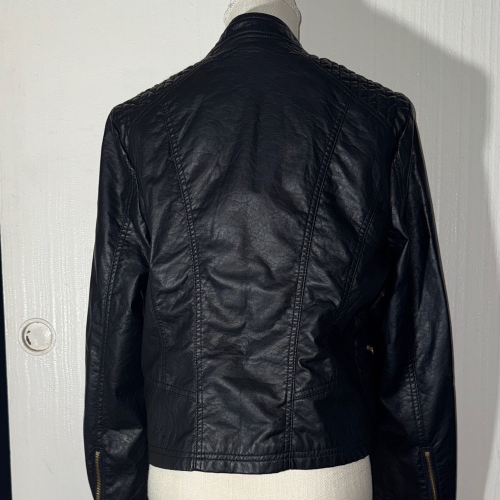 Therapy Black Faux Leather Jacket with Gold Accents Petite XL - Picture 5 of 10